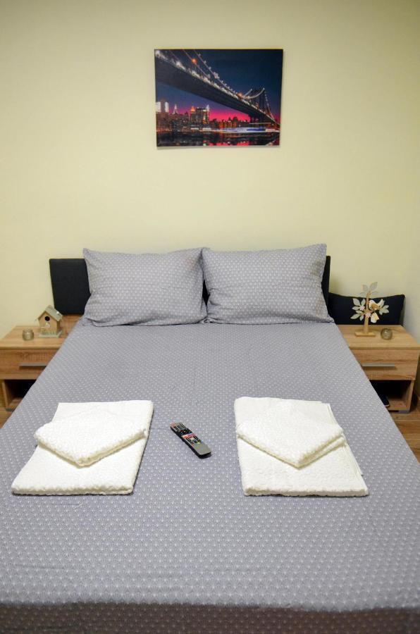Private Apartment In The City Centre. Oradea Εξωτερικό φωτογραφία