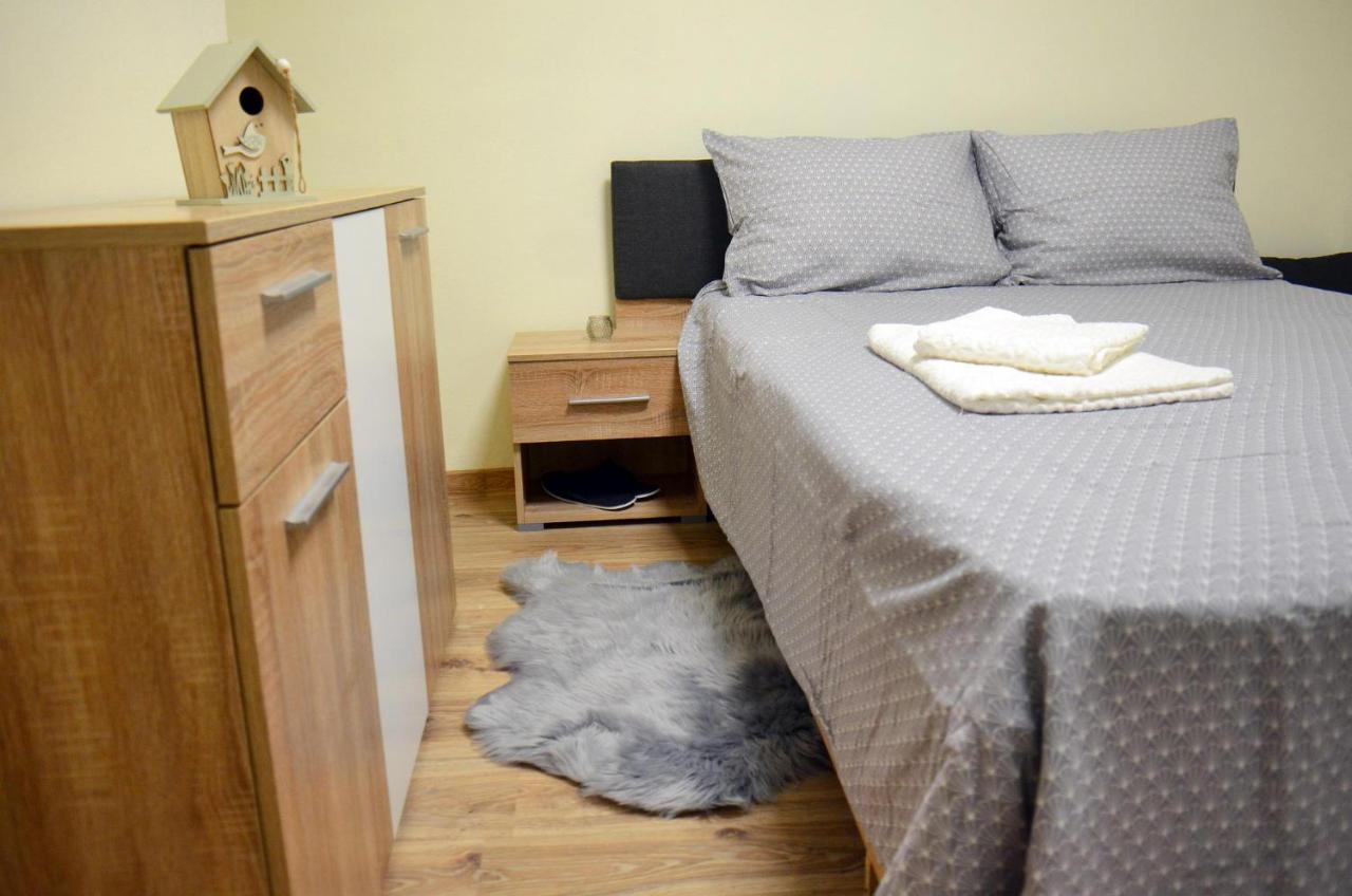 Private Apartment In The City Centre. Oradea Εξωτερικό φωτογραφία